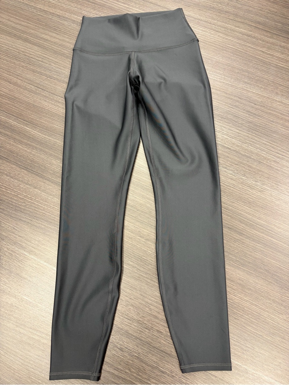 Alo Yoga High-Waist Airlift Legging Anthracite - Picture 6 of 11